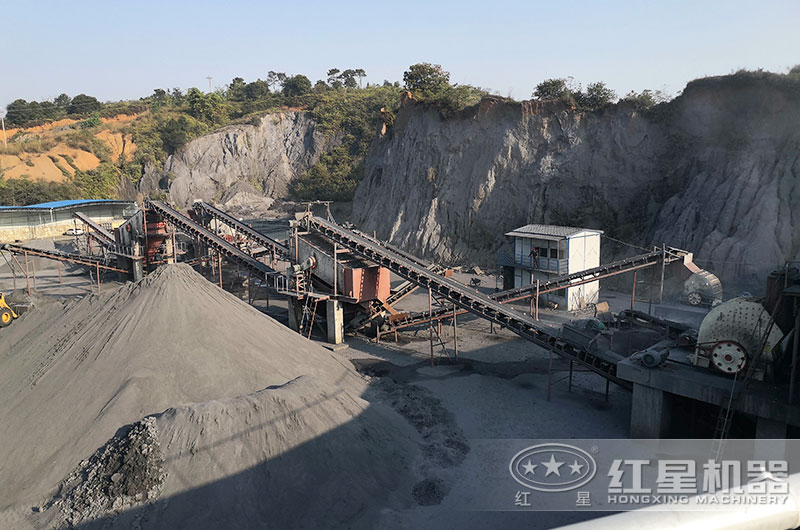 煤炭破碎現(xiàn)場實(shí)拍圖 煤炭破碎現(xiàn)場實(shí)拍圖